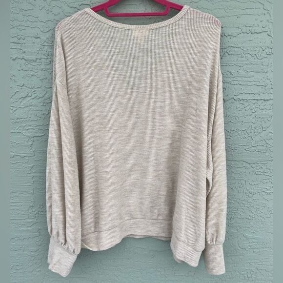 a.n.a. Sz 2X Oatmeal Heather Long-sleeve Top NWT - Picture 2 of 11